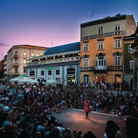 Appartamento In With Wifi