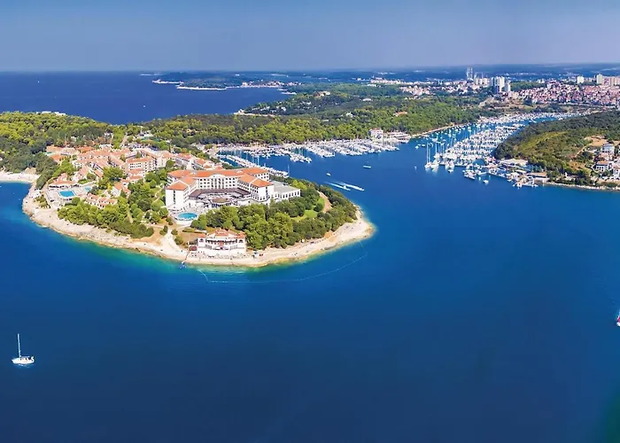 Apartament In With Wifi *