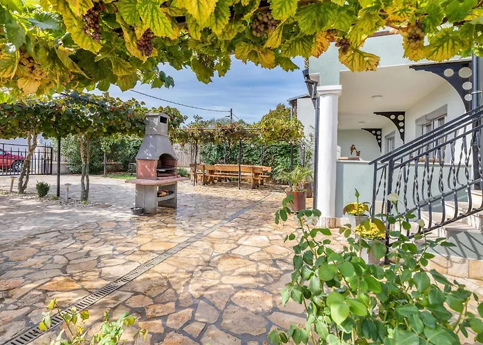 Apartament In With Wifi *