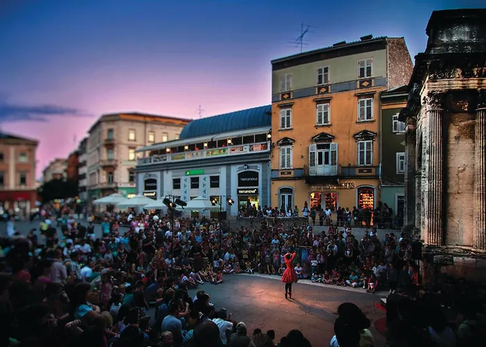 Apartament In With Wifi